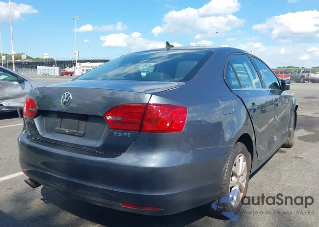 3VWDP7AJXDM450025: 39747965