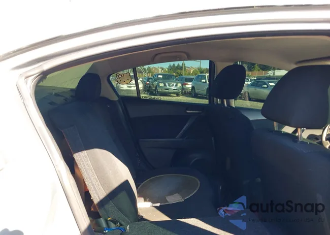 JM1BL1UG1C1517674: 39751065