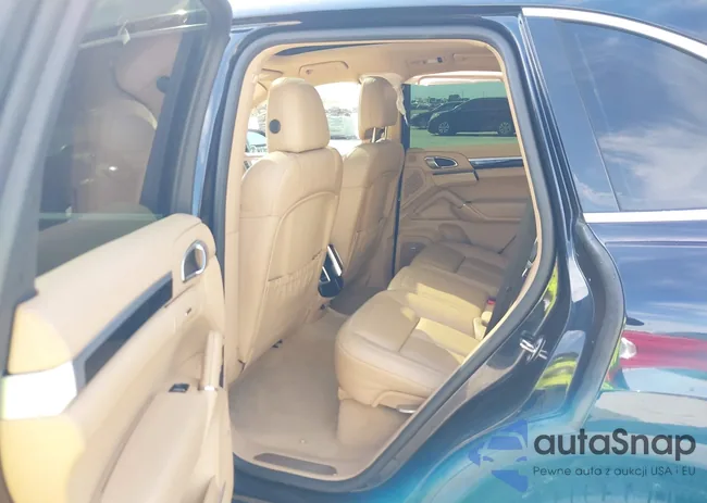 WP1AA2A26GLA10939: 39751876