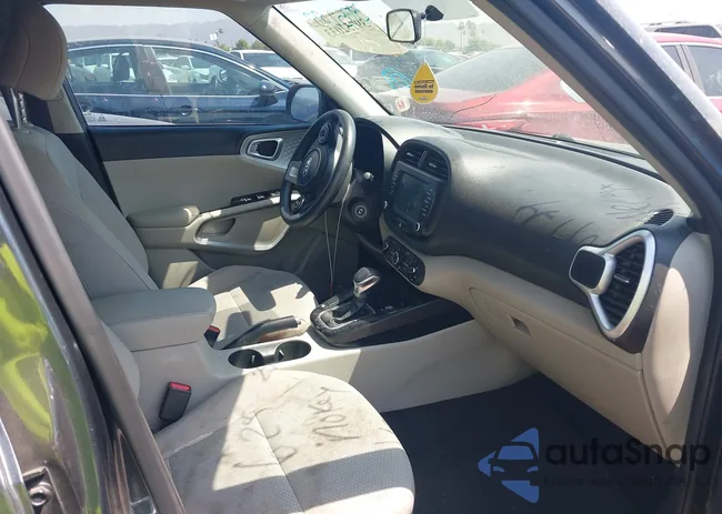 KNDJ23AU1L7081779: 39752033