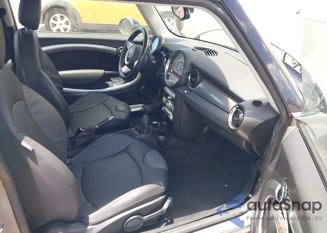 WMWMM33518TP71900: 39752103