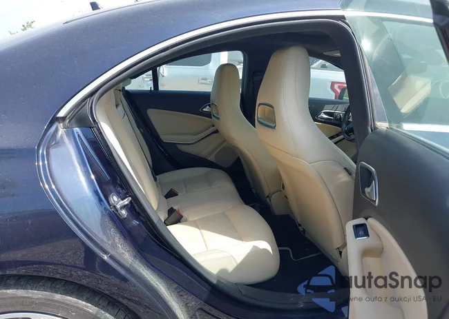 WDDSJ4EB4JN637135: 39756821