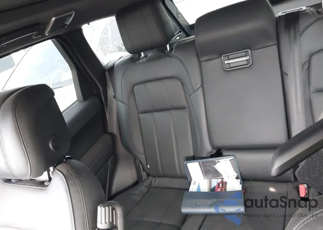 SALWR2RV2KA826199: 39757375