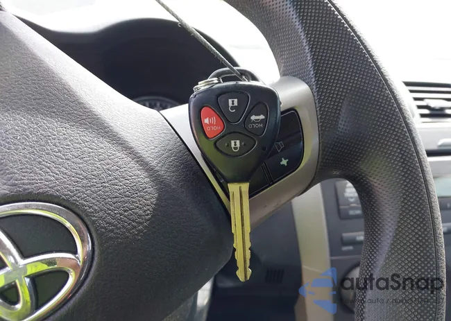 2T1BU4EE8BC748965: 39765543