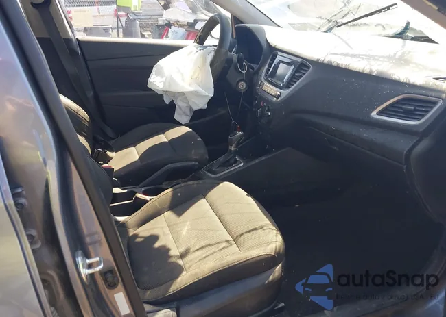 3KPC24A39KE071585: 39780854