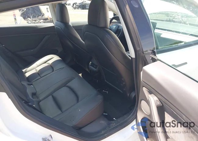 5YJ3E1EA5MF085107: 39782713