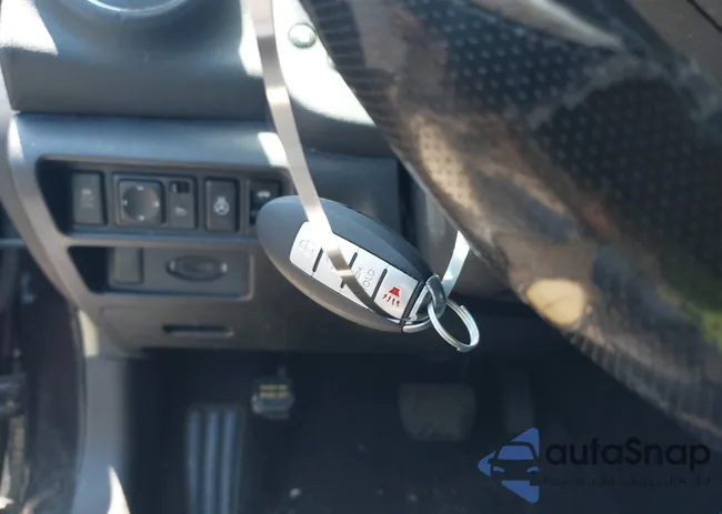 1N4AA5AP5BC819264: 39785951