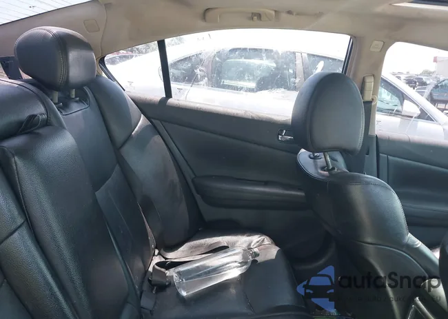 1N4AA5AP5BC819264: 39785951