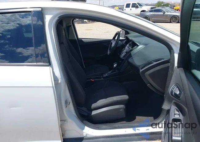 1FADP3E28GL369809: 39790154