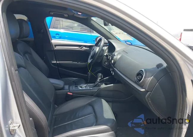 WAUACGFF2F1032870: 39796704