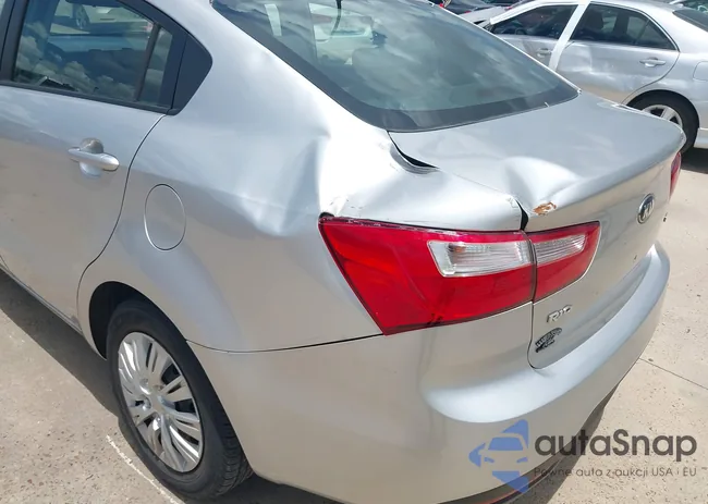 KNADM4A37D6199960: 39796744