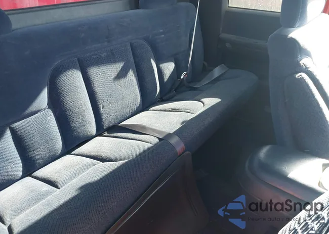 1GCHC39F7WE174548: 39796778