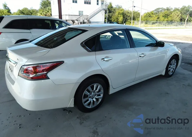 1N4AL3AP3FC212879: 39801036