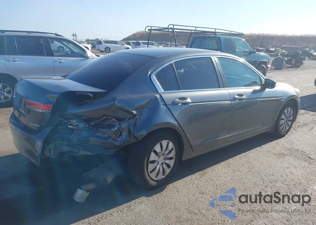 1HGCP2F67CA168329: 39801064