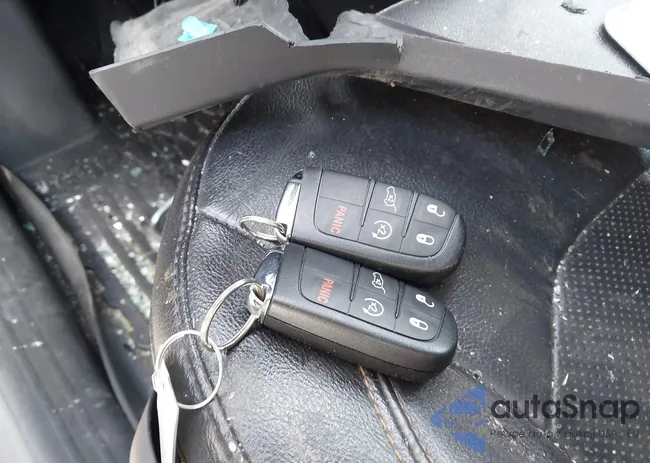 3C4NJCCBXJT420466: 39801396