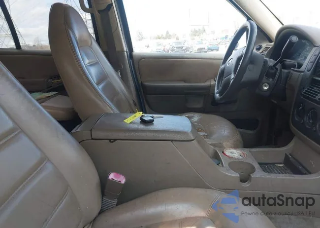 1FMZU73E62ZB39054: 39803030