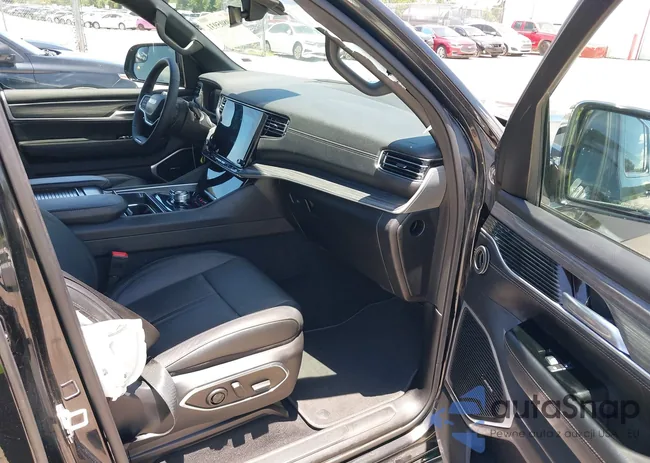 1C4SJSBP2PS549189: 39805931