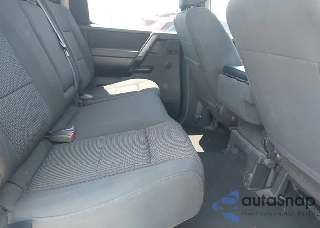 1N6AA07C48N337221: 39809493