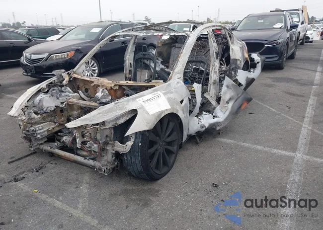 5YJ3E1EC6LF625029: 39811737