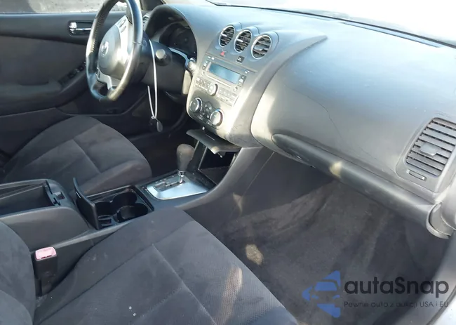 1N4AL21E09N533733: 39815378