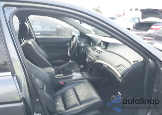 1HGCP2F67CA197412: 39816555