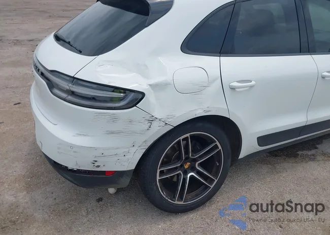 WP1AA2A58MLB17626: 39821072