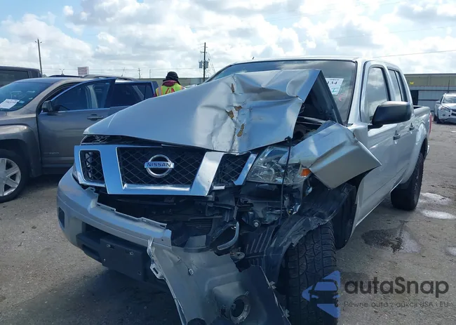 1N6AD0ER0KN718912: 39821134