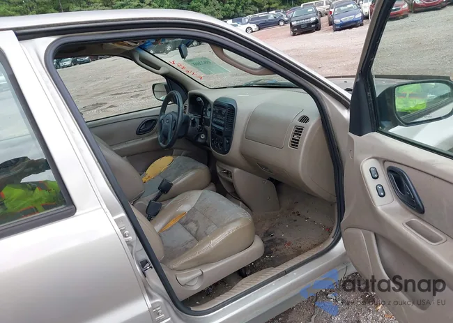 1FMYU01141KA46852: 39822668