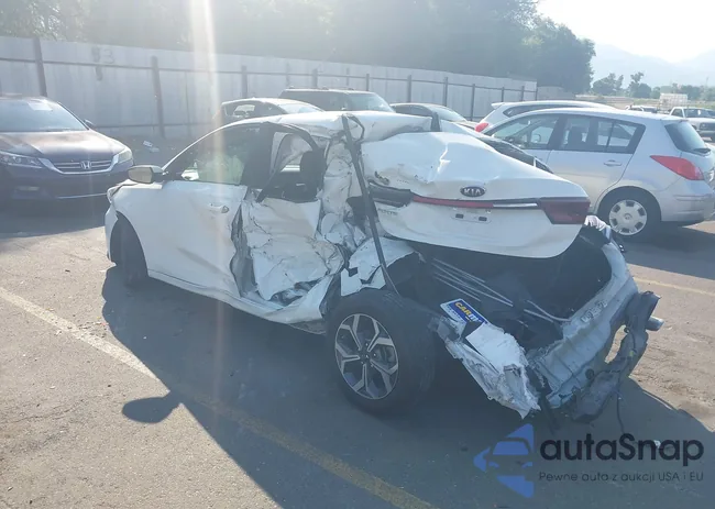 3KPF24AD6LE245727: 39824741