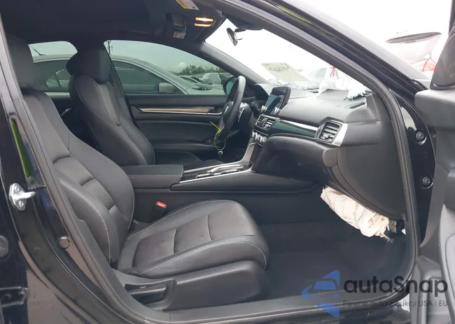 1HGCV2F32NA003898: 39824326