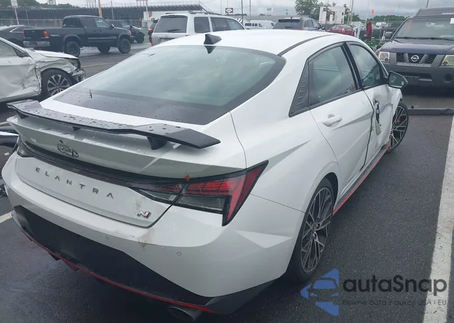 KMHLW4AK3NU005675: 39829654