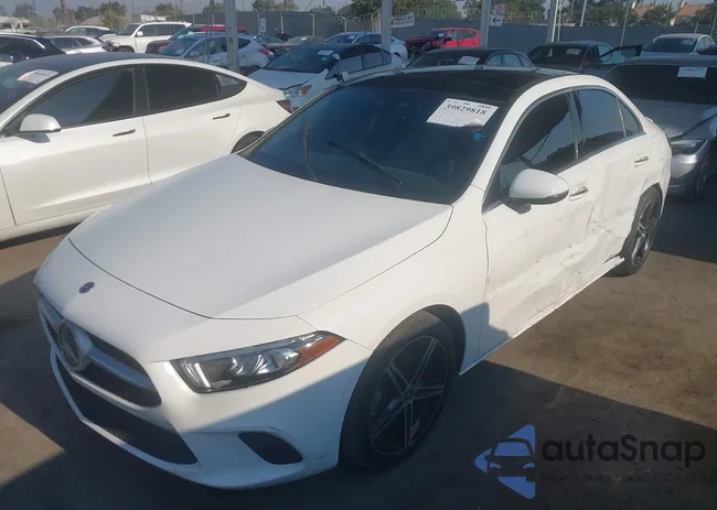 WDD3G4EB9KW028881: 39829818