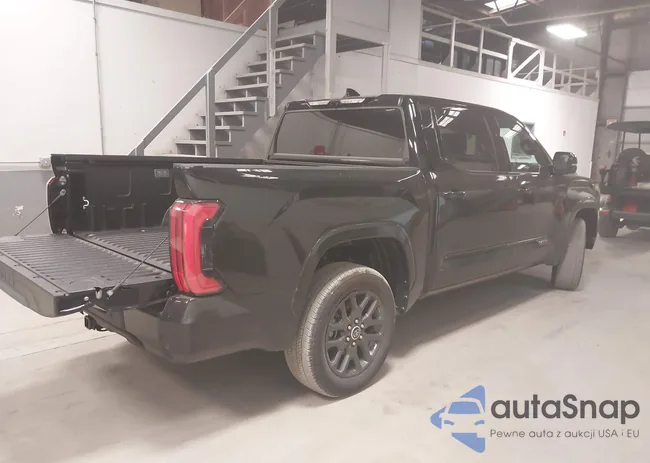 5TFNC5DB3PX037017: 39831747