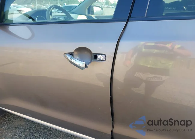 JN8AZ1MU4AW000308: 39835368