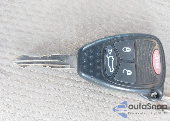 1C3CCBAB0EN121724: 39837204