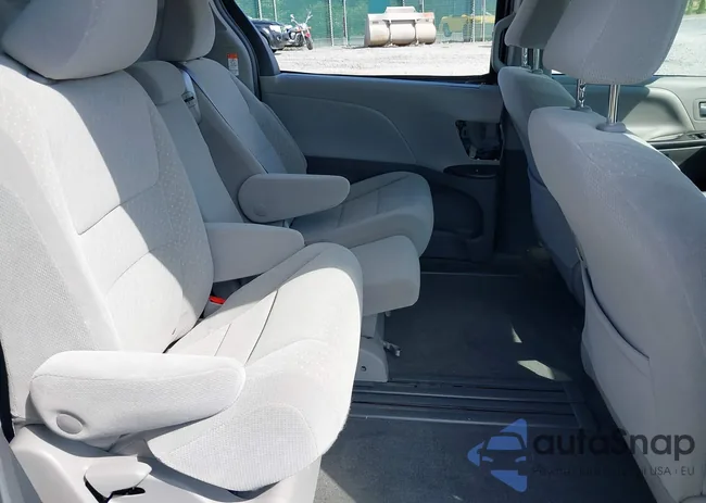 5TDKZ3DC1KS967883: 39836460