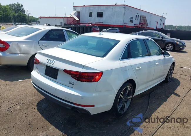 WAUENAF49HN010111: 39837801