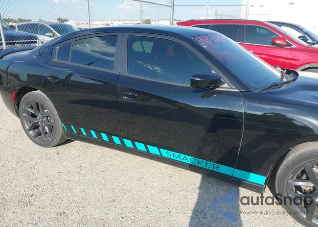 2C3CDXBG9KH681699: 39838894