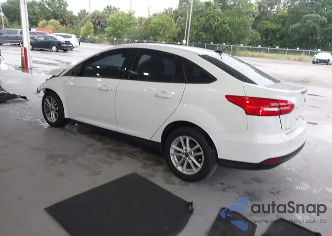 1FADP3F2XHL309532: 39841868