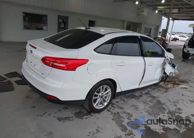 1FADP3F2XHL309532: 39841868