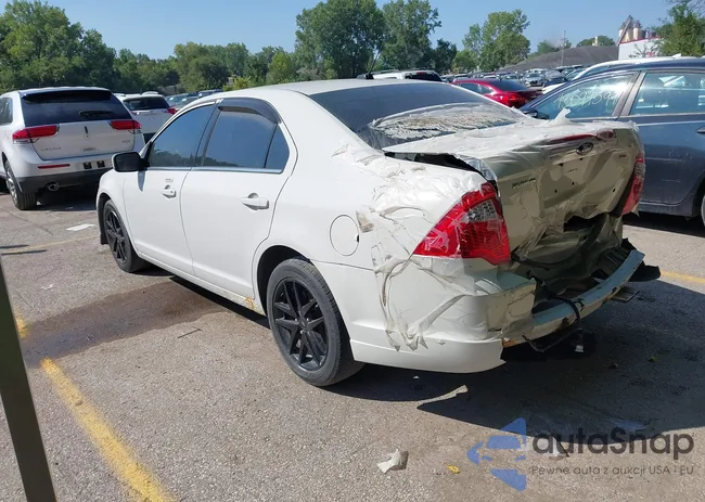 3FAHP0JA8CR178030: 39850615