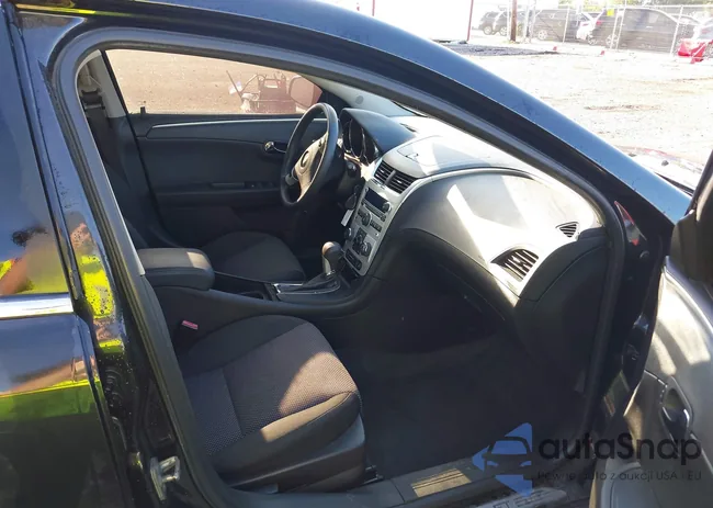 1G1ZC5E07CF261429: 39851341