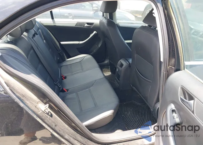 3VWD07AJ8FM250428: 39853206