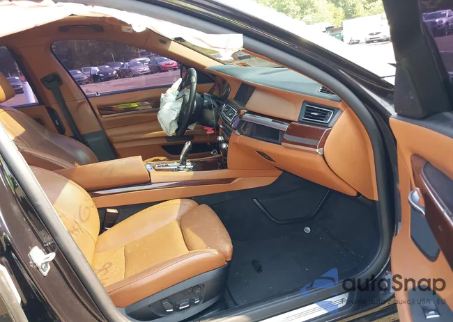 WBAKC8C54CC435156: 39860074