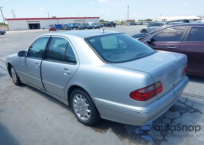 WDBJF65J5YA978974: 39863451