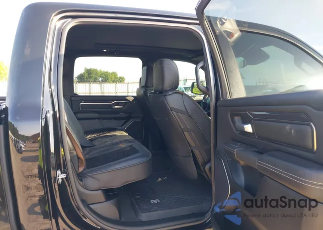 1C6SRFLM0NN131897: 39865302