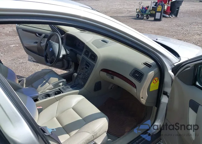 YV1SW53D211016872: 39866977