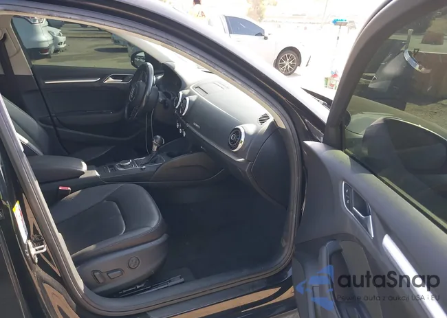 WAUEFGFF5F1012282: 39867738