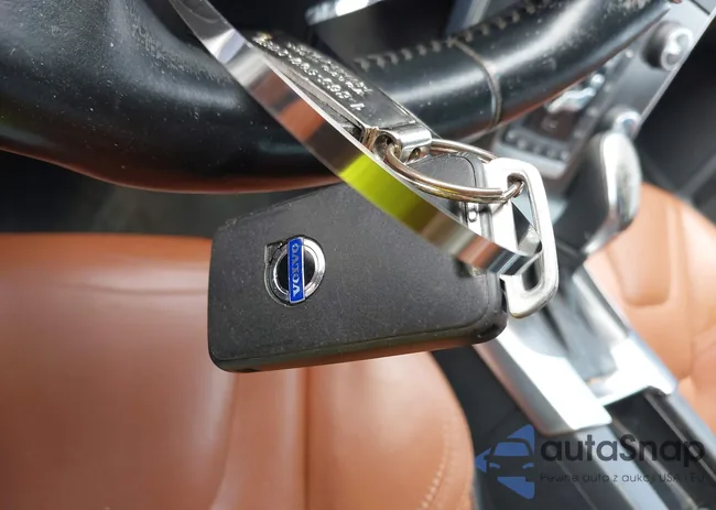 YV140MEB2F1187211: 39869853