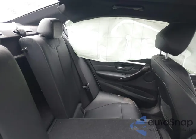 WBA8E3G58GNT80352: 39872643